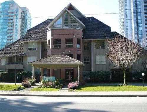 Photo 3 — click to view Emerald Court photo 3