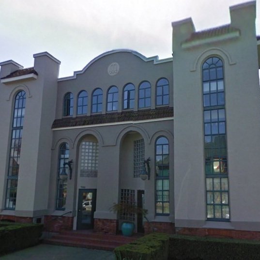 Photo 3 — click to view Alexander Court photo 3