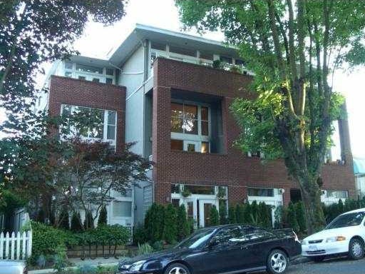 Simon Lofts