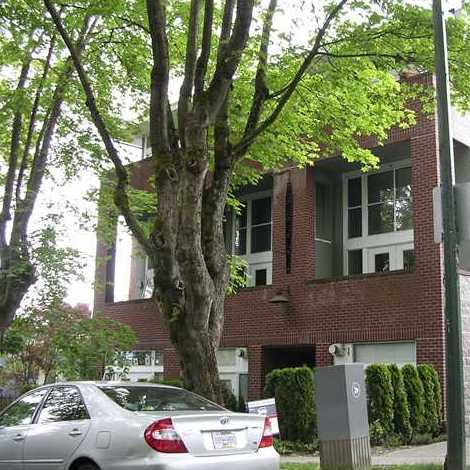 Simon Lofts photo 3