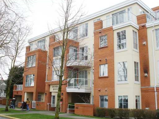Photo 1 — click to view Dunbar House photo 1