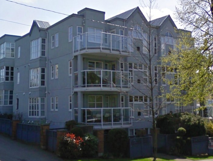 Riverview Court photo 3