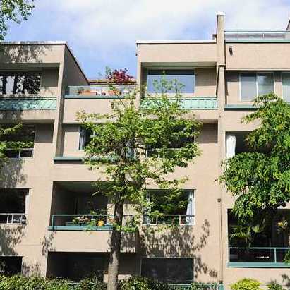 Photo 3 — click to view Tiffany Court photo 3