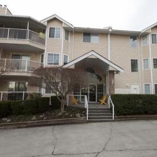 Photo 3 — click to view Rosewood Court photo 3