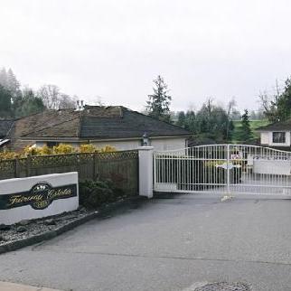 Fairway Estates photo 2