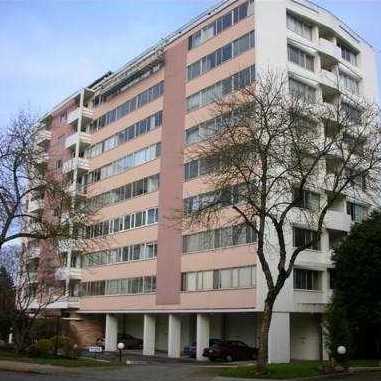 Oakridge Towers photo 3