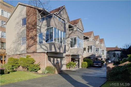 Seabreak Mews