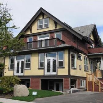 707 Linden