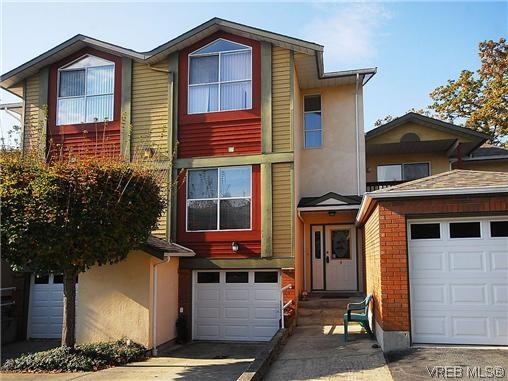 Photo 1 — click to view Oak Grove Place photo 1