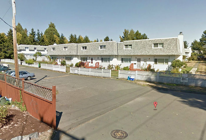 1040 Kenneth St