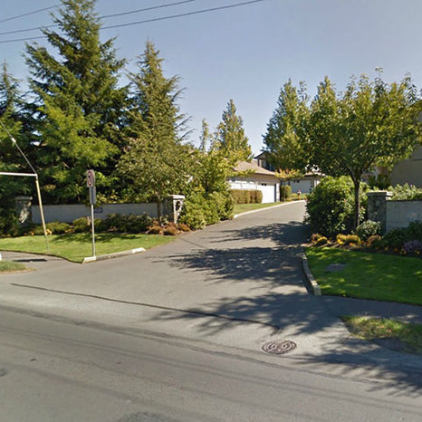 4545 Wilkinson Rd photo 2