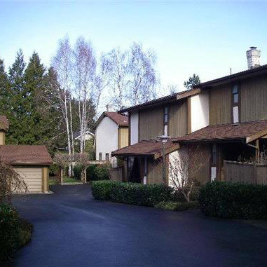 Photo 3 — click to view Stoba Court photo 3