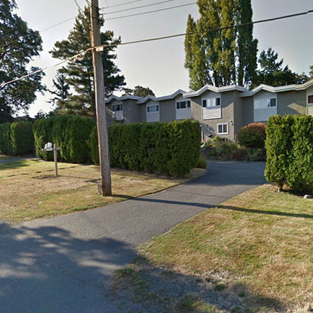 869 Swan St photo 4