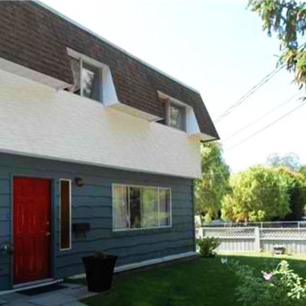 Photo 3 — click to view Lakehill Court photo 3