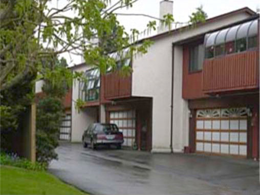 2365 Henry Ave photo 2