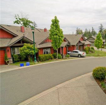 470 Royal Bay Dr photo 3
