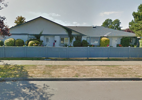 Seagate Village photo 2