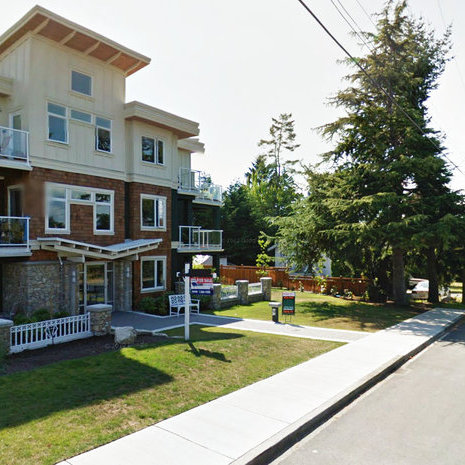 2415 Amherst Ave photo 3