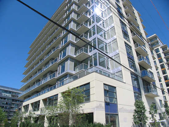 Photo 1 — click to view Wall Centre False Creek West 2 Tower photo 1