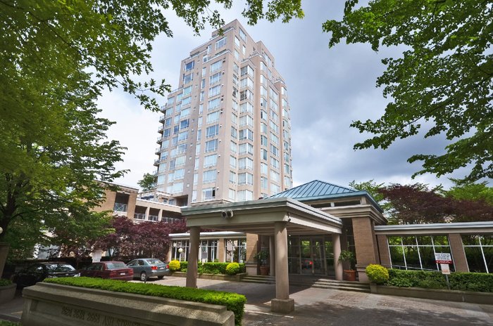 Photo 1 — click to view Cambridge Court photo 1