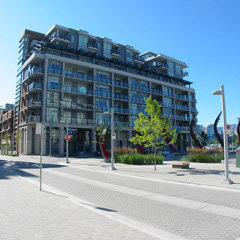 Photo 2 — click to view Shoreline - Village on False Creek photo 2