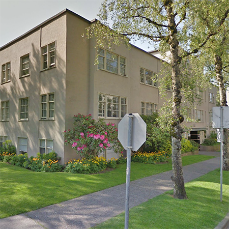 Photo 3 — click to view Baycrest Apts photo 3
