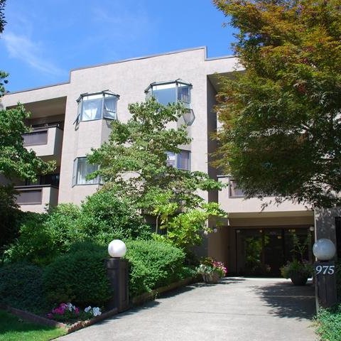 Oakmont Place photo 4