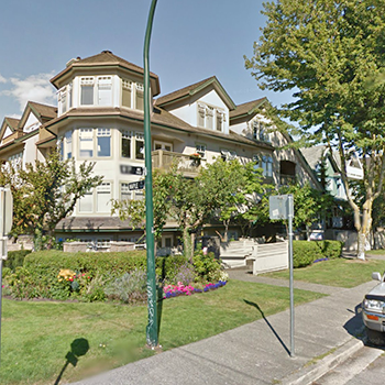 Maple Court photo 4