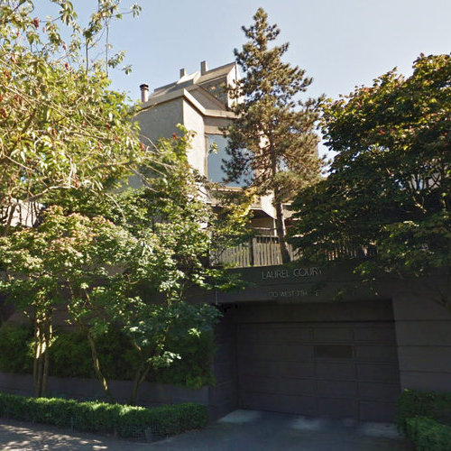 Laurel Court photo 3