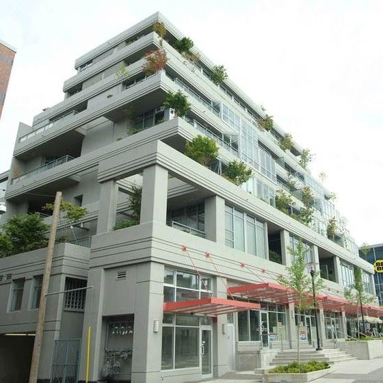 Photo 3 — click to view Loft 495 photo 3