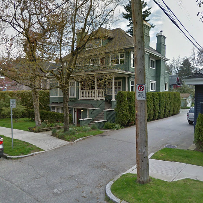 2718 Alberta Street