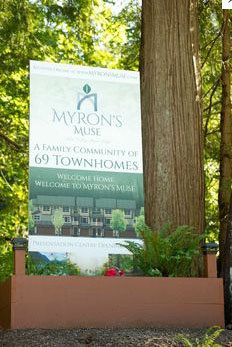 Photo 1 — click to view Myron's Muse photo 1
