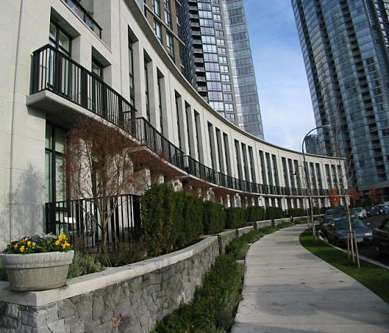 Park West 2 photo 4