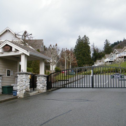 Thom Creek Ranch photo 2