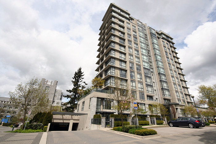 Photo 1 — click to view Corus photo 1