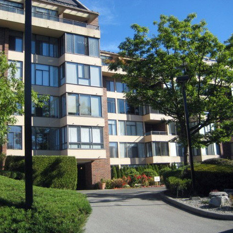 Arbutus Village
