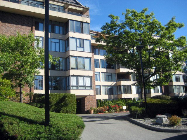 Arbutus Village
