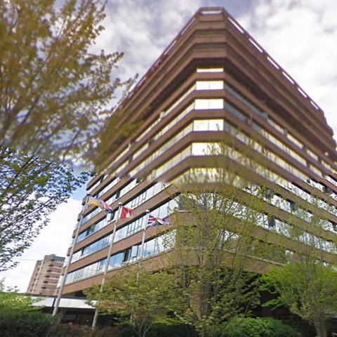 Photo 3 — click to view London Place photo 3
