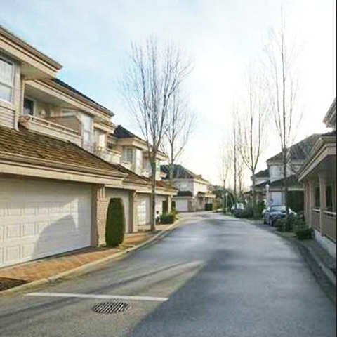 Beverly Lane photo 4