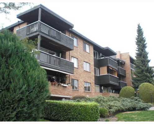 Crestwell Manor photo 2