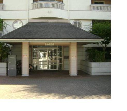 Carmel Pointe photo 2