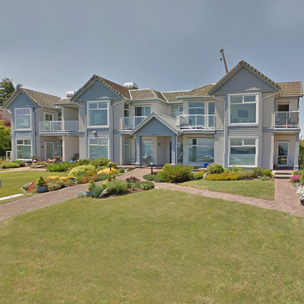 East View Manor photo 3