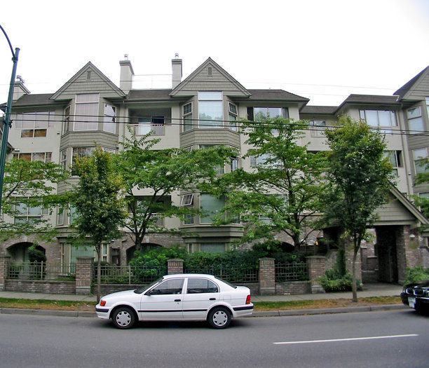Bloomfield Gardens photo 3