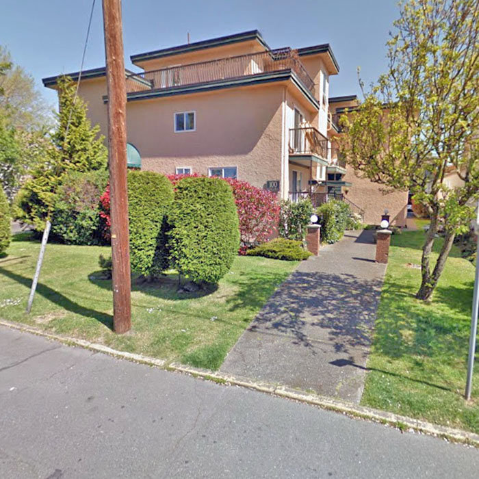 100 Niagara photo 3