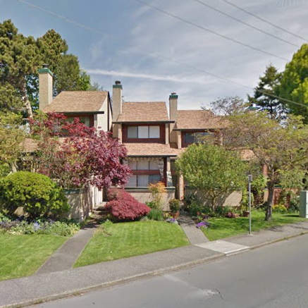 970 Southgate photo 2