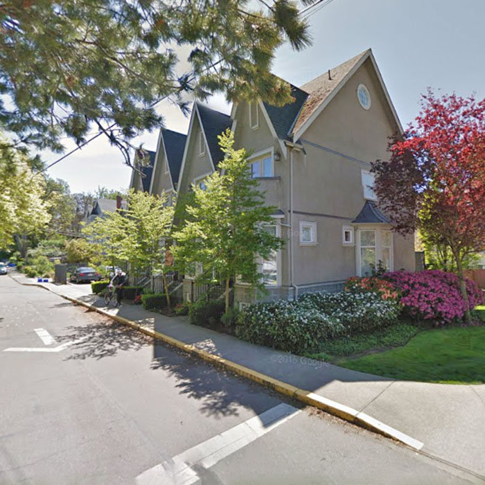 1030 Carberry photo 3