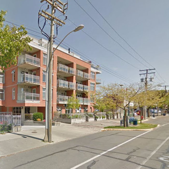 1030 Yates photo 4