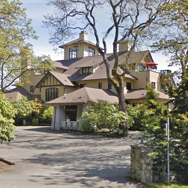 Bowser Manor photo 2