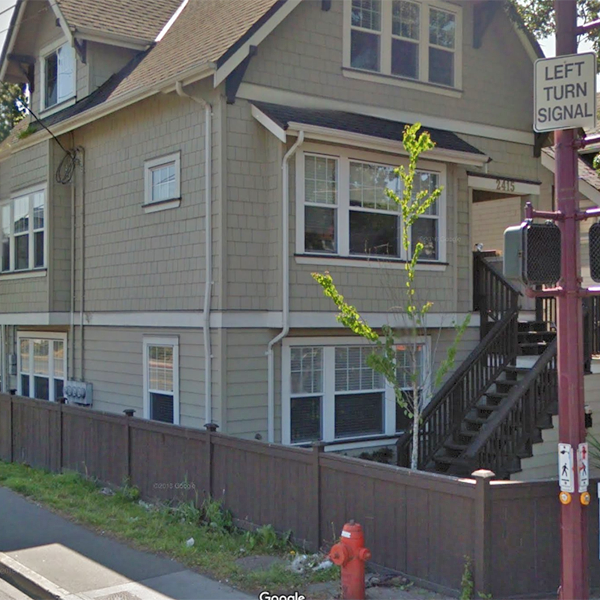 Photo 3 — click to view 2415 Quadra photo 3