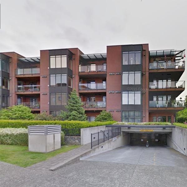 Photo 3 — click to view South Circle photo 3